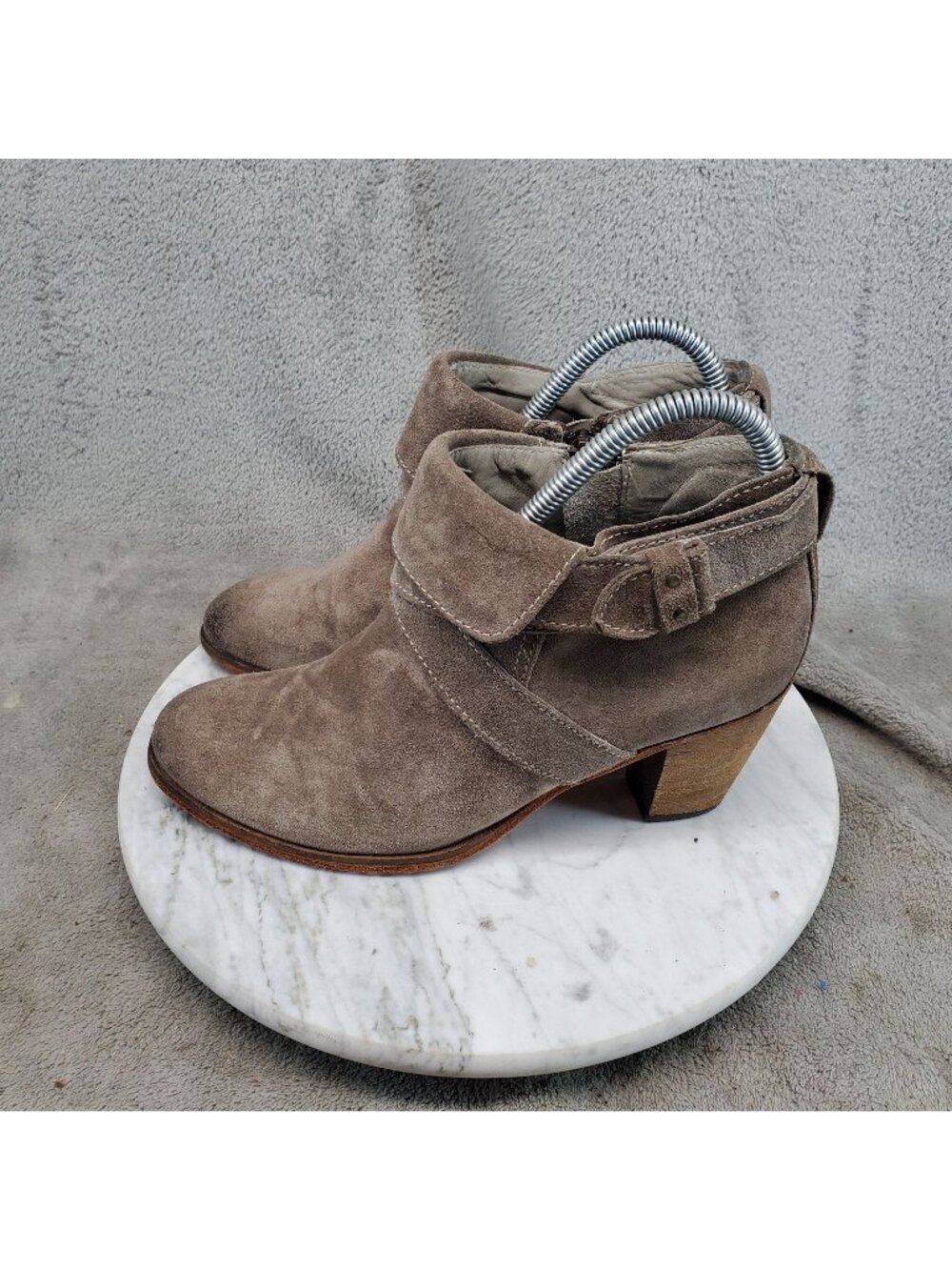 Johnston & Murphy Shoes Womens Size 7.5 Tan Suede Ankle Booties *Read*